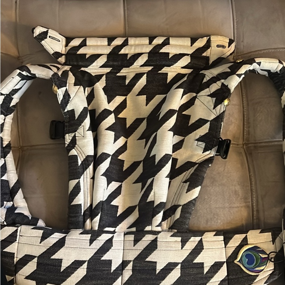 Artipoppe Tweed BW Black and White Houndstooth